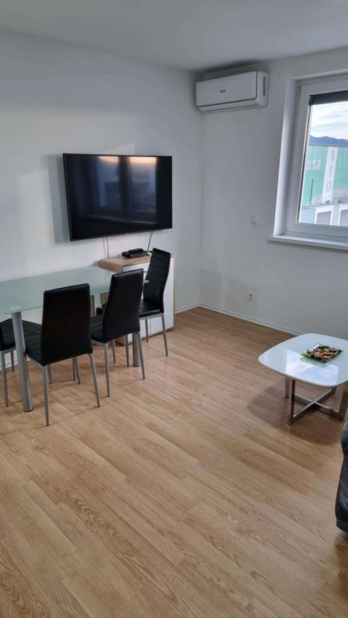 Muric Apartman 9 Ljubljana Bagian luar foto